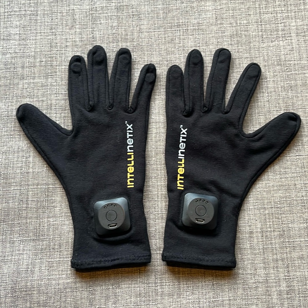 Intellinetix Vibrating Gloves for Pain Relief Circulation Size Small